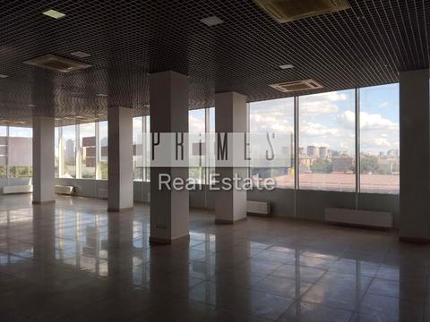 комерційна за адресою Андрія Малишка вул., 3