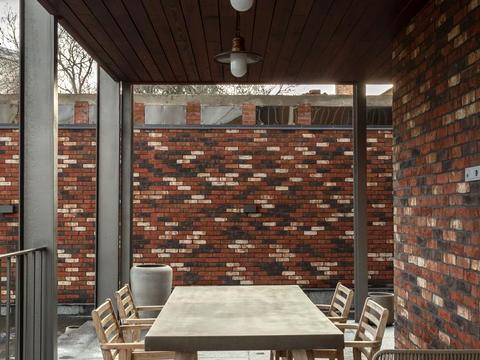 дом по адресу Юрия Шевелёва ул. (Красного Летчика)