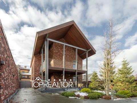 дом по адресу Юрия Шевелёва ул. (Красного Летчика)