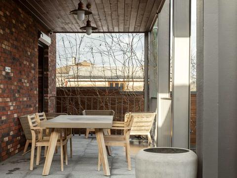 дом по адресу Юрия Шевелёва ул. (Красного Летчика)