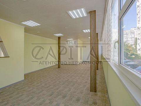 комерційна за адресою Лариси Руденко вул., 6-А