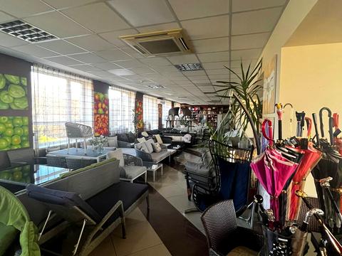 коммерческая по адресу Александра Поля просп. (Кірова), 121