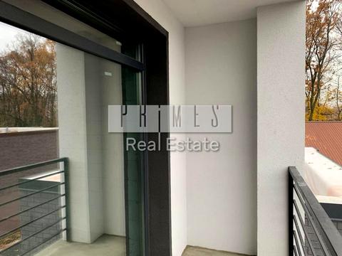 будинок за адресою Лютнева вул.