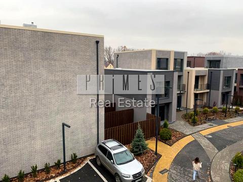 будинок за адресою Лютнева вул.