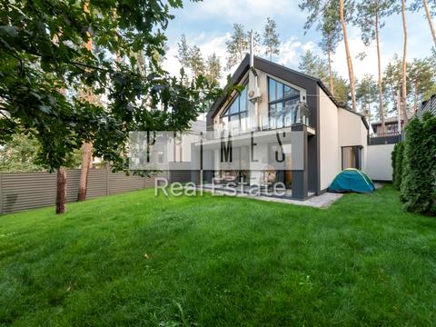 будинок за адресою Анни Ярославни вул.