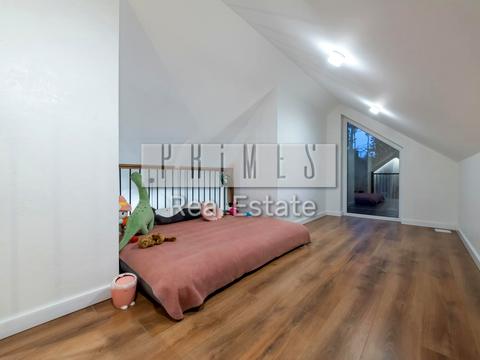 будинок за адресою Анни Ярославни вул.