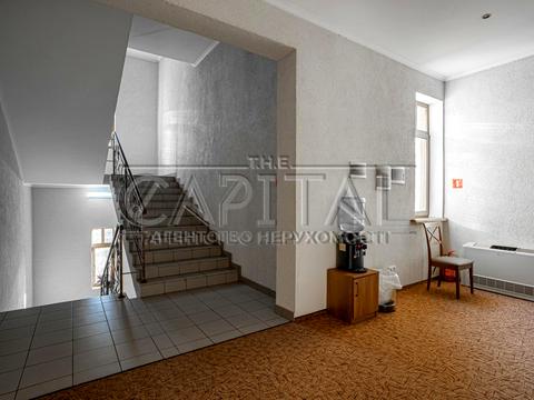 комерційна за адресою Берестейське шосе (Брест-Литовське), 8а