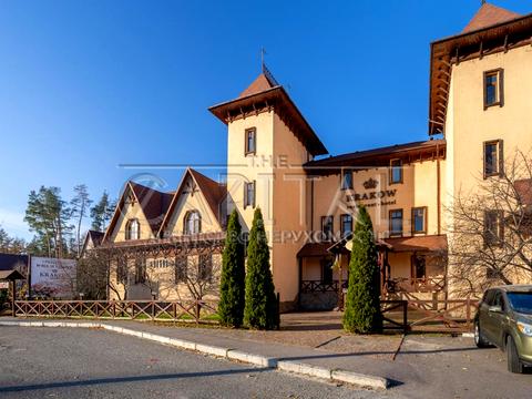 комерційна за адресою Берестейське шосе (Брест-Литовське), 8а