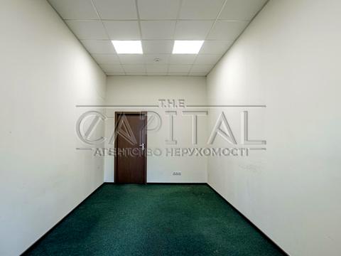 комерційна за адресою Берестейське шосе (Брест-Литовське), 8а