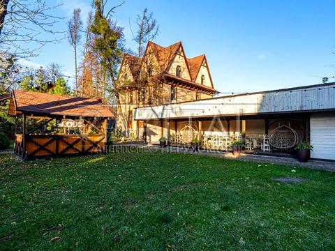 комерційна за адресою Берестейське шосе (Брест-Литовське), 8а