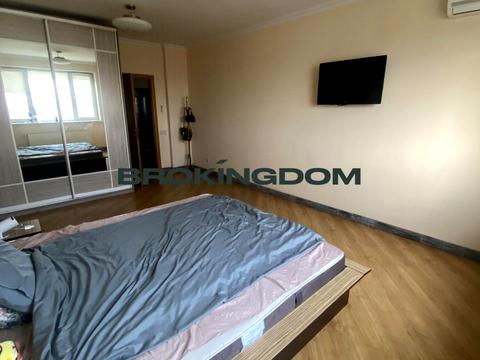 квартира за адресою Василя Симоненка вул., 2-Б