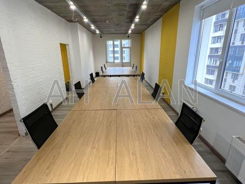 коммерческая по адресу Василия Тютюнника ул. (Анрі Барбюса), 37/1