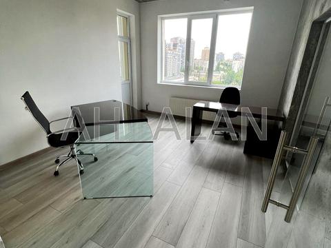 коммерческая по адресу Василия Тютюнника ул. (Анрі Барбюса), 37/1