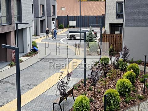 будинок за адресою Лютнева вул.