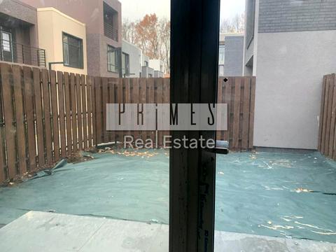 будинок за адресою Лютнева вул.