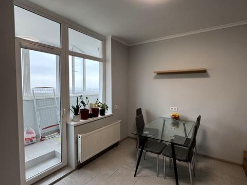 квартира за адресою Сім'ї Кульженків вул. (Петра Дегтяренка), 31-Б