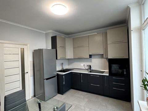 квартира за адресою Сім'ї Кульженків вул. (Петра Дегтяренка), 31-Б