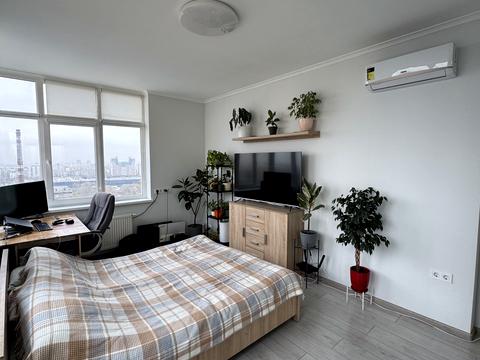 квартира за адресою Сім'ї Кульженків вул. (Петра Дегтяренка), 31-Б