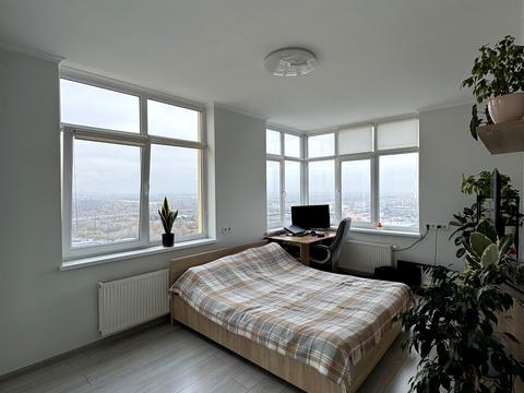 квартира за адресою Сім'ї Кульженків вул. (Петра Дегтяренка), 31-Б