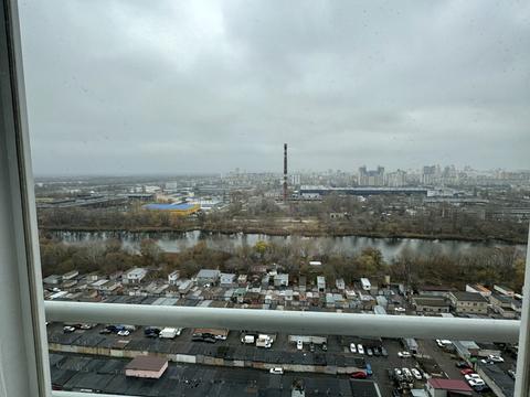 квартира за адресою Сім'ї Кульженків вул. (Петра Дегтяренка), 31-Б