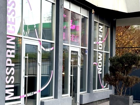 комерційна за адресою Василя Стуса вул. (Островського), 51-53