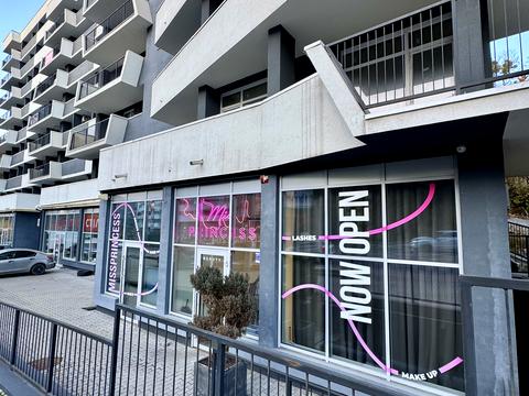 комерційна за адресою Василя Стуса вул. (Островського), 51-53