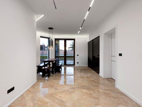 дом по адресу Весела