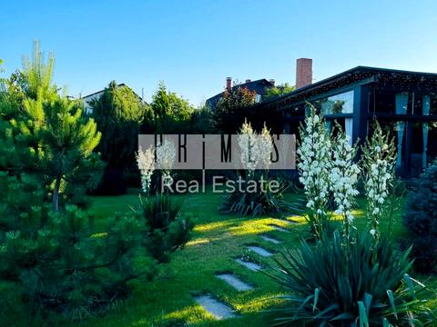 будинок за адресою Озерна