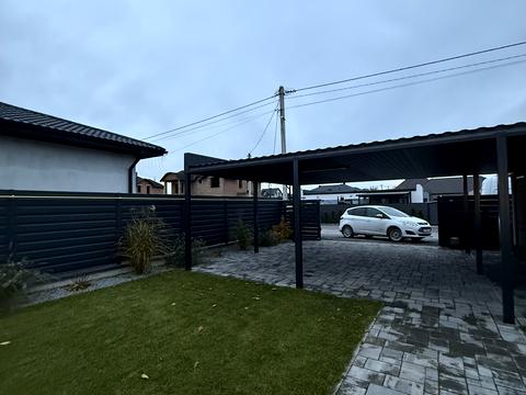 будинок за адресою Набережна, 5