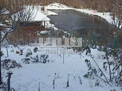 будинок за адресою Парникова вул.