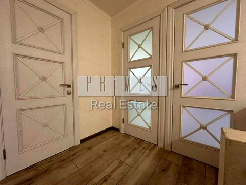 будинок за адресою Парникова вул.