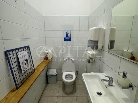 комерційна за адресою Кожум'яцька вул., 12-Ж