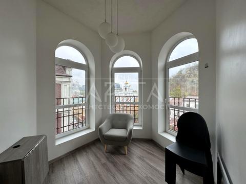 комерційна за адресою Кожум'яцька вул., 12-Ж