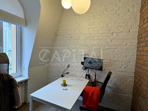 комерційна за адресою Кожум'яцька вул., 12-Ж