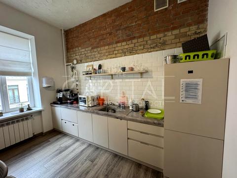 комерційна за адресою Кожум'яцька вул., 12-Ж