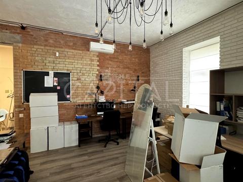 комерційна за адресою Кожум'яцька вул., 12-Ж