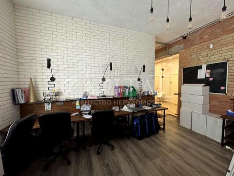 комерційна за адресою Кожум'яцька вул., 12-Ж