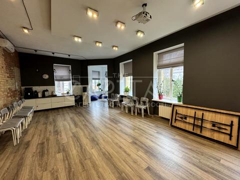 комерційна за адресою Кожум'яцька вул., 12-Ж