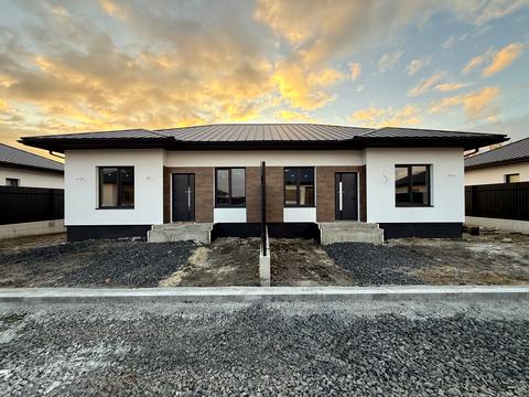 будинок за адресою Шкільна