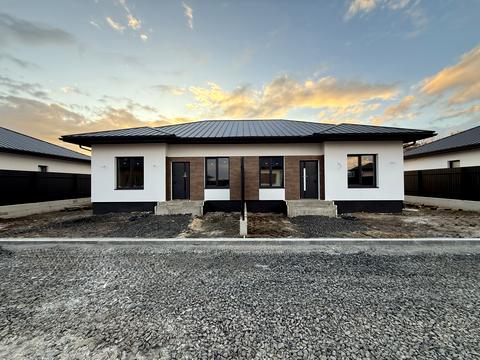 будинок за адресою Шкільна