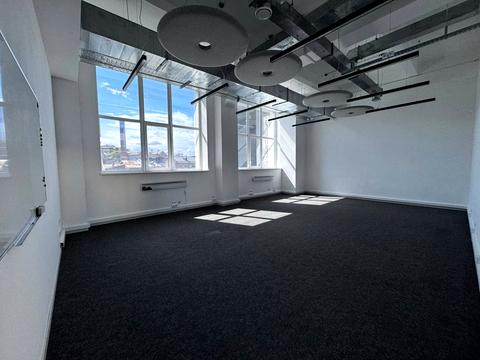 комерційна за адресою Шолом-Алейхема вул., 7