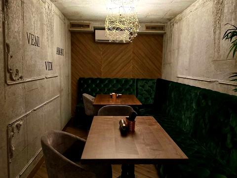 комерційна за адресою Магдебурзького Права вул. (Гопнер), 1