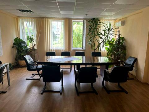 коммерческая по адресу Ивана Выговского ул. (Маршала Гречка), 1-Д