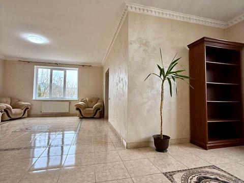 будинок за адресою Головна