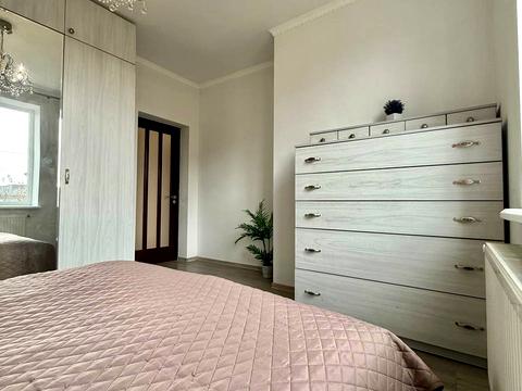 будинок за адресою Головна