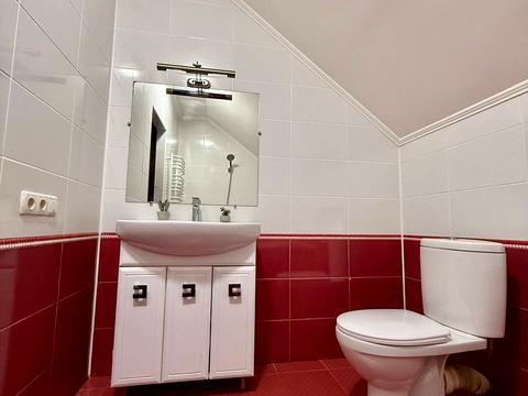 будинок за адресою Головна