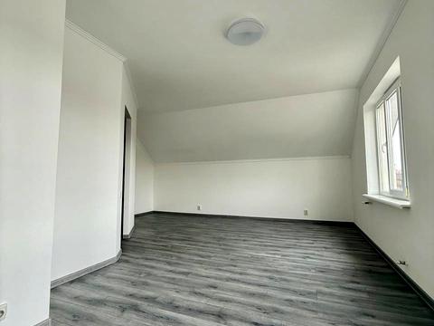 будинок за адресою Головна