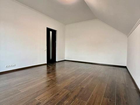 будинок за адресою Головна