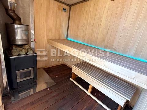 будинок за адресою Малоземельна