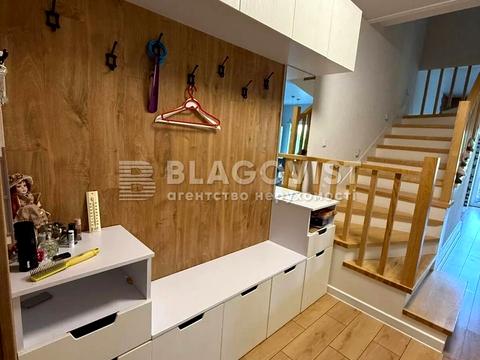 будинок за адресою Малоземельна